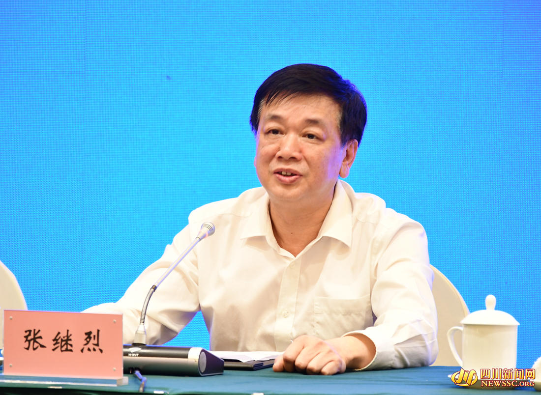 来利国际AG旗舰厅电气集团副总经理、党组成员张继烈_副本.jpg